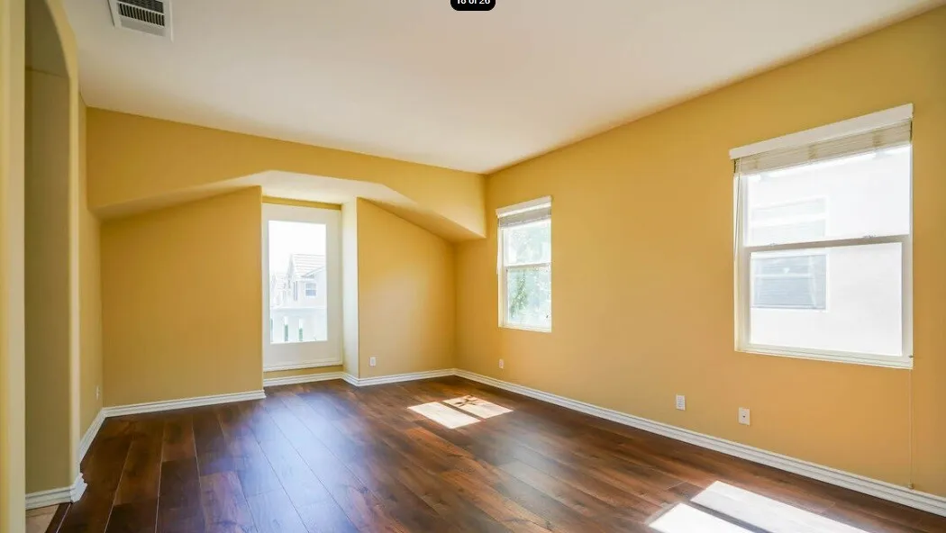 토렌스 (Torrance) 3 bed 3 Beth rent
					타운하우스
					Torrance(토렌스)'s preview 2