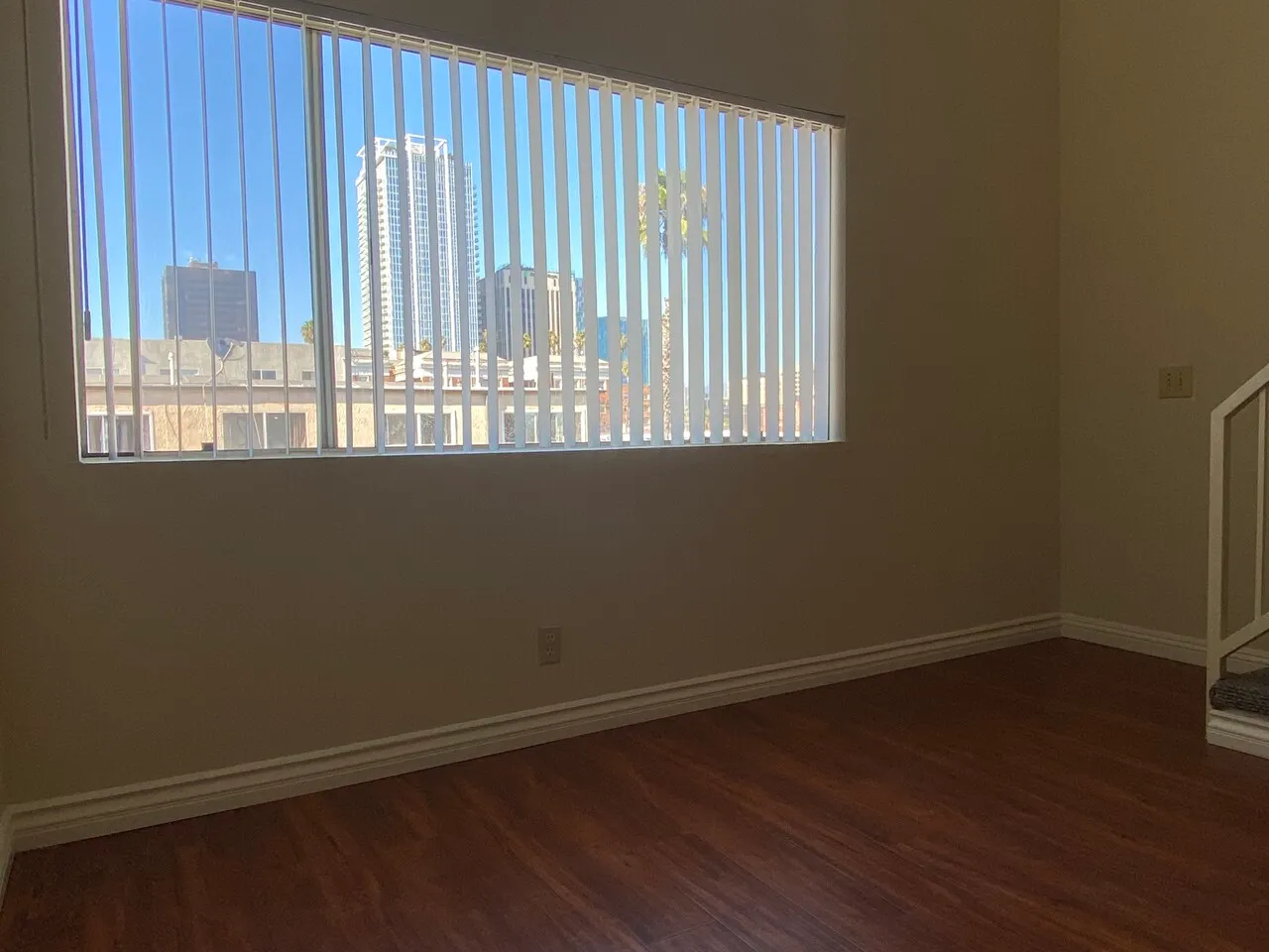 한인타운 넓고 깨끗한 1베드, 1배스, Loft
					아파트
					Los Angeles's preview 3