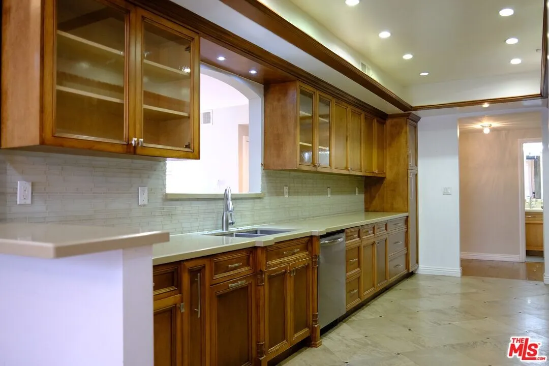 행콕팍 넓은 럭서리 콘도 방2 화3
					2 Bed
					Los Angeles's preview 0