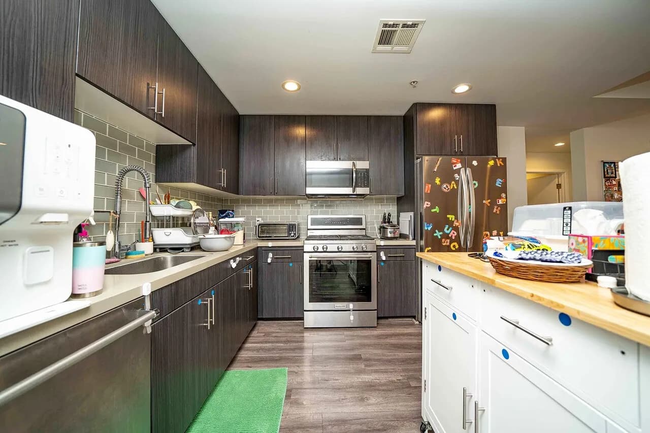한인타운 콘도 방3,화2 $3650,
					3 Bed
					Los Angeles's preview 0