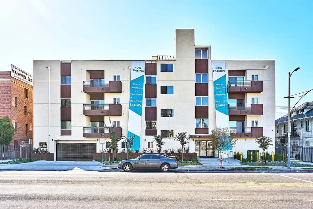 Hoover 2 Bed Unit $2395 2 Months FREE!
					2 Bed
					Los Angels's preview 0