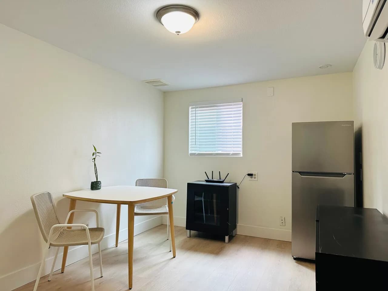 Beautiful 1 Bedroom 1 Bathroom near Time square
					하우스
					Monterey Park's preview 1