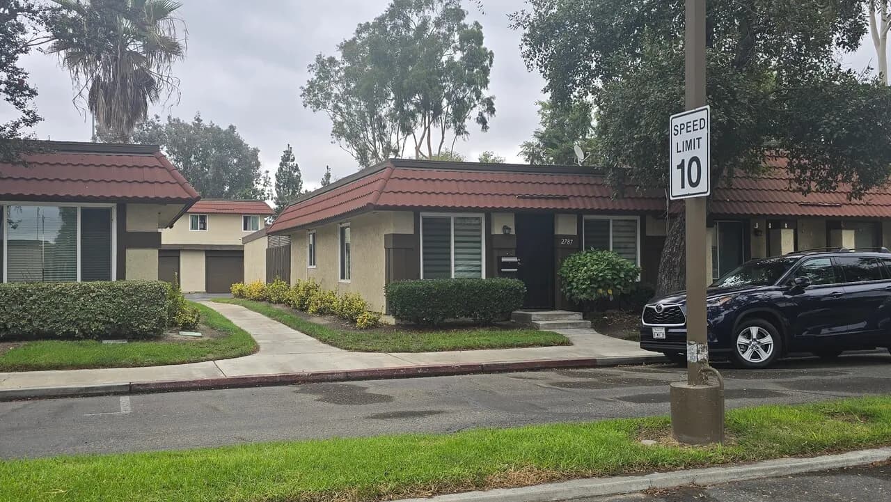 부에나파크 소스몰 5분 거리! 2Bed / 1 Bath + 개인 차고 렌트
					2 Bed
					Anaheim's preview 0
