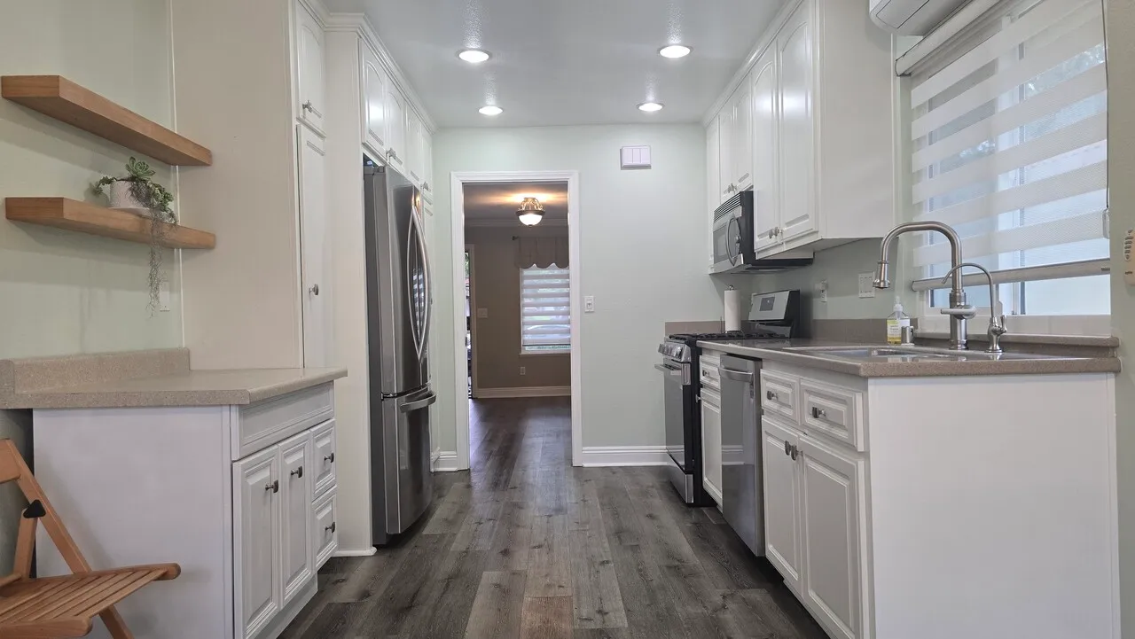 부에나파크 소스몰 5분 거리! 2Bed / 1 Bath + 개인 차고 렌트
					2 Bed
					Anaheim's preview 2