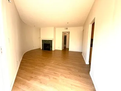 라크라센타 콘도 3BED + 2BATH $2,850
					콘도
					라크라센타's preview 1