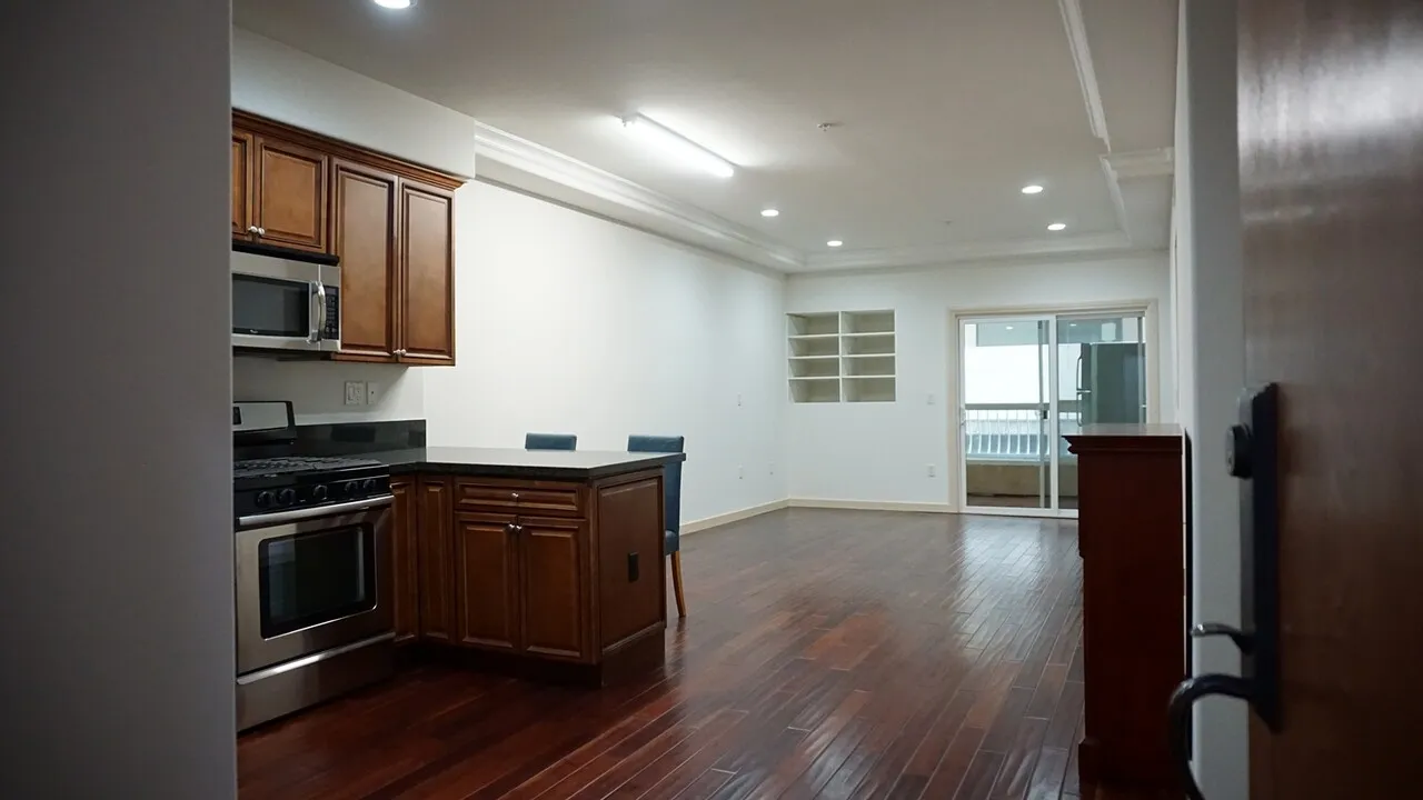 2bed 2bath Condo for lease.
					콘도
					Los Angeles's preview 1