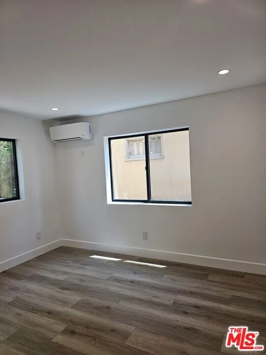 방2화2 Wilshire / La brea 근처 walkable neiborhood
					2 Bed
					Los Angeles's preview 3