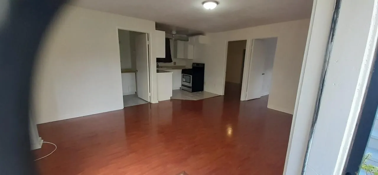 Monica Choe
					2 Bed
					Los Angeles's preview 1