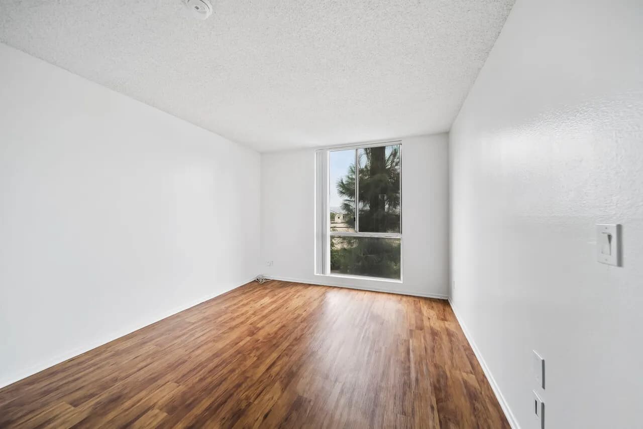 한인타운 근쳐 1 bedroom 1 parking
					아파트
					Los Angeles's preview 3