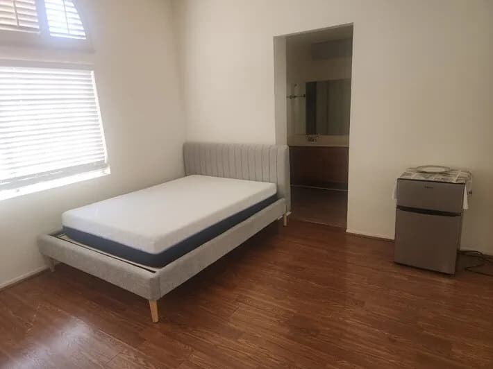 가든그로브 독방렌트
					룸메이트
					가든그로브's preview 0