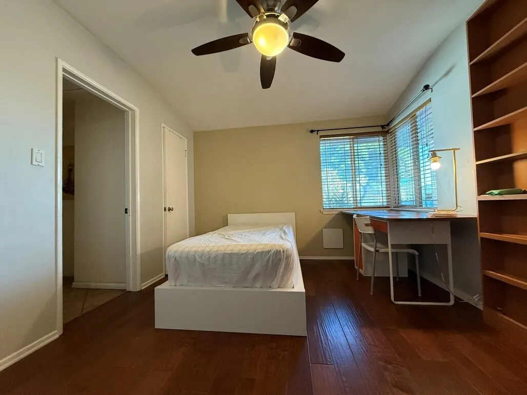 Buena Park 한국마켓 근처 방 렌트 (남자분)
					룸메이트
					Buena Park/fullerton 근처's preview 2