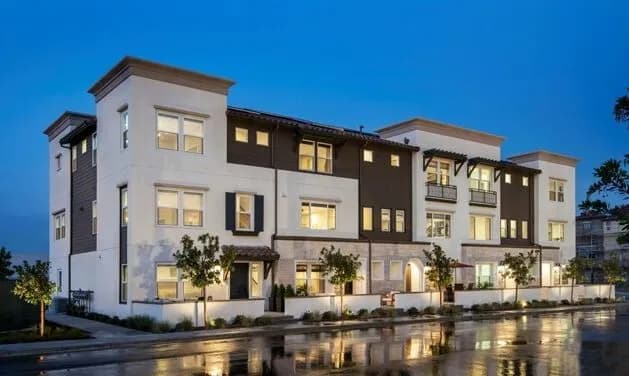 여성 룸메이트 + 개인 Office + All utilities included
					룸메이트
					South El Monte's preview 0