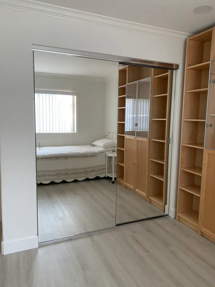 세리토스,놀웤,사이프레스,하외안가든 인근 방 한개.
					룸메이트
					라팔마지역's preview 2