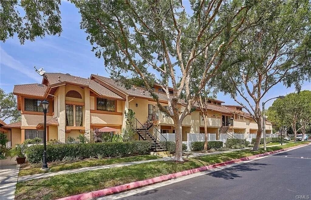 [플러튼] 인기많은 Westside 커뮤니티 리모델링
						Rosecrans+Beach인근, 조용하고 깨끗한 단지, 세탁기 in-side
						콘도  Fullerton CA's preview 0