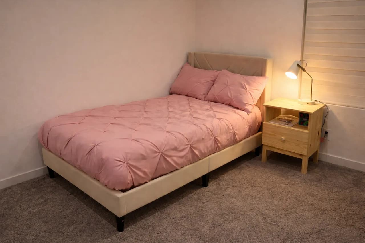 신축 여자 룸메이트 구해요 (La Habra)
					룸메이트
					La Habbea's preview 0