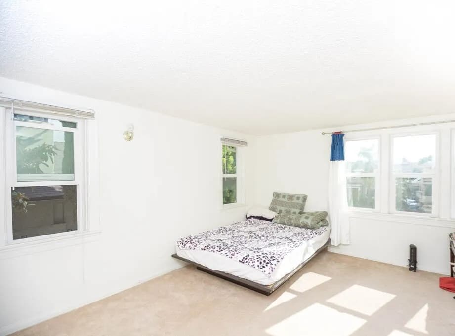 윌셔 행콬팍 독방 렌트
					룸메이트
					LA's preview 0