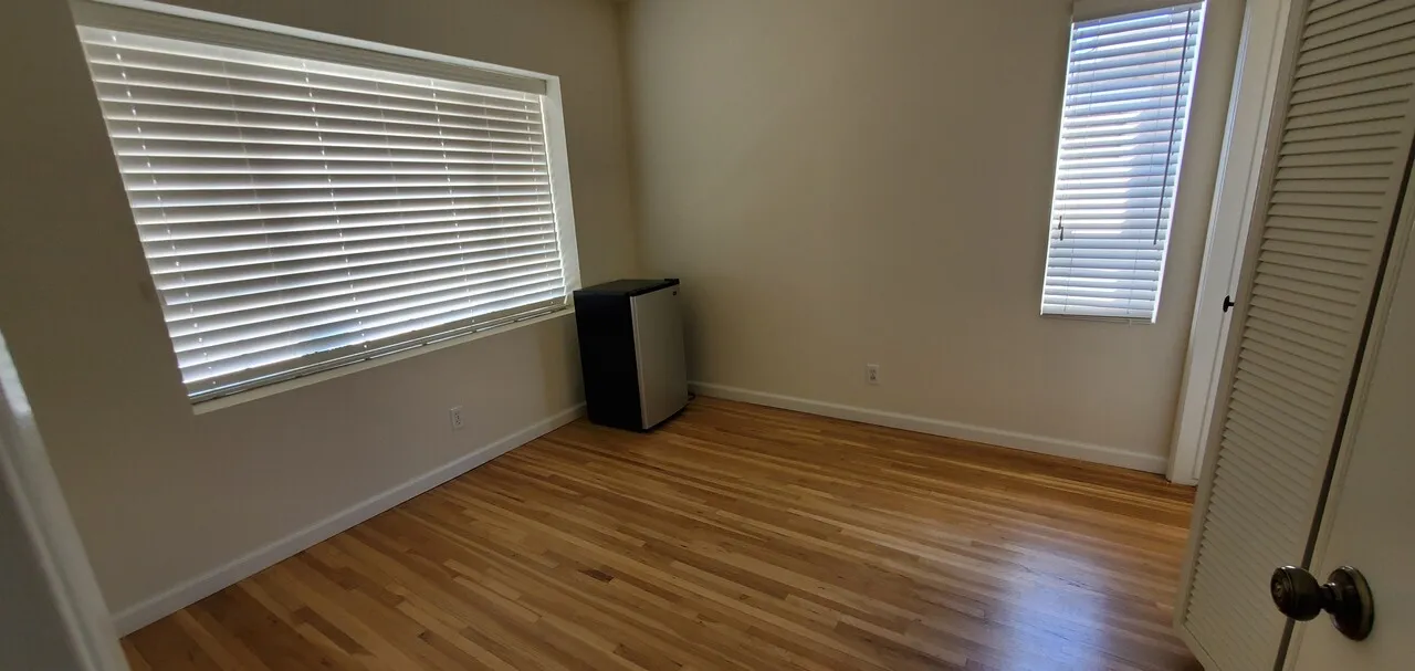 Torrance 단독주택 여성 룸메이트 구합니다.
					룸메이트
					Torrance's preview 2