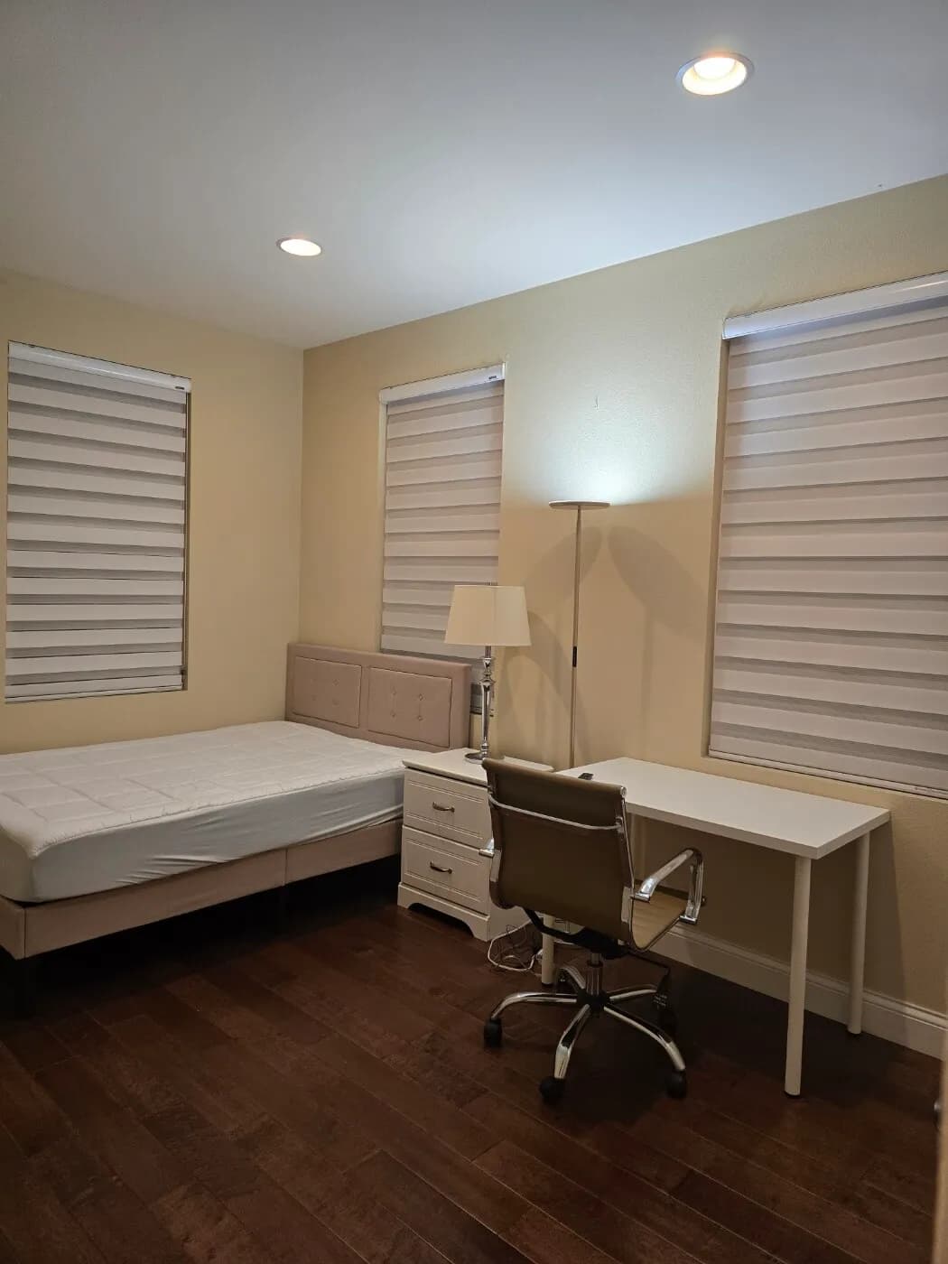 싸이프레스/부에나팍 OC 소스몰에서 5분거리 룸렌트
					룸메이트
					싸이프레스/부에나팍's preview 0