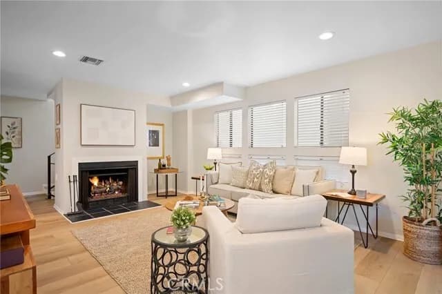 [1061] 라크레센타 지역 2베드 3베쓰 타운하우스
						타운하우스's preview 0