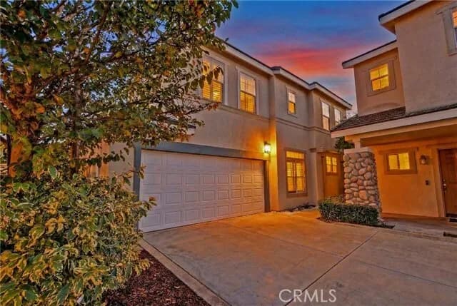 강력추천 1058  가든 그로브 타운홈 
						1999년생 / 3베드 2.5베쓰 / 1,465sf 
						타운하우스  Garden Grove CA's preview 0