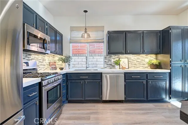 강력추천 1058  가든 그로브 타운홈 
						1999년생 / 3베드 2.5베쓰 / 1,465sf 
						타운하우스  Garden Grove CA's preview 3