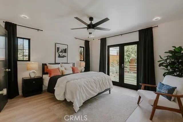 라치몬트 하우스
						방4 화장실3, 건평 양 2000 sf, +Garage 약 360 sf랏 6750 sf
						주택  Los Angeles CA's preview 3