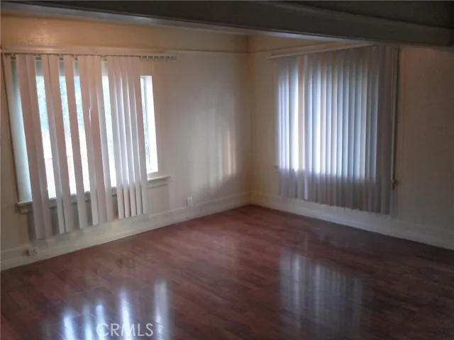 역사적인 West Adams 지역의 깨끗한 단독주택
						주택  Los Angeles CA's preview 1