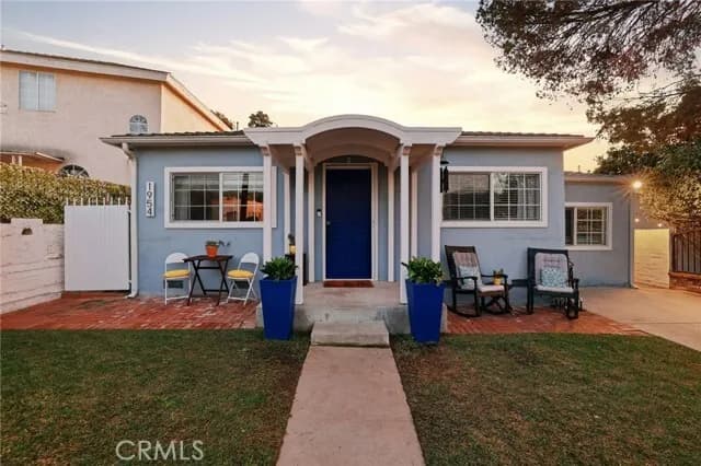 [이글락] 방2+보너스룸+화2 리모델링 단독주택
						첫집 추천, 트렌디한 카페와 식당, 요세미티 공원 인근
						주택  Los Angeles CA's preview 0