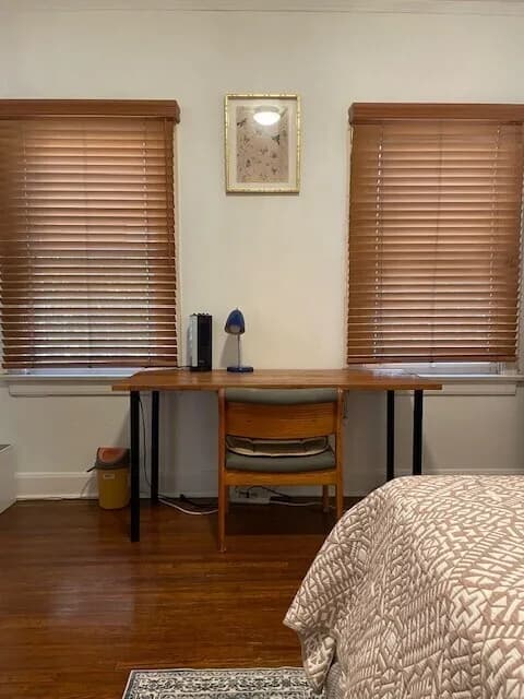 한인타운 중심에 위치한 안전한 주택 지역입니다
					룸메이트
					Los Angeles's preview 0