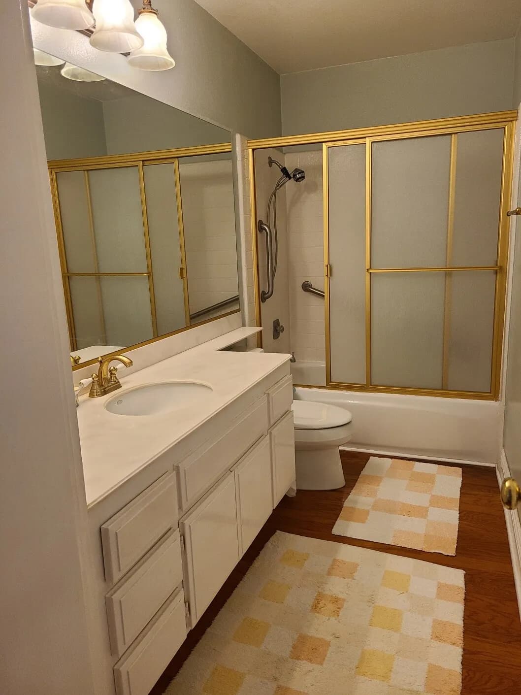 1bed room
					룸메이트
					Irvine's preview 2