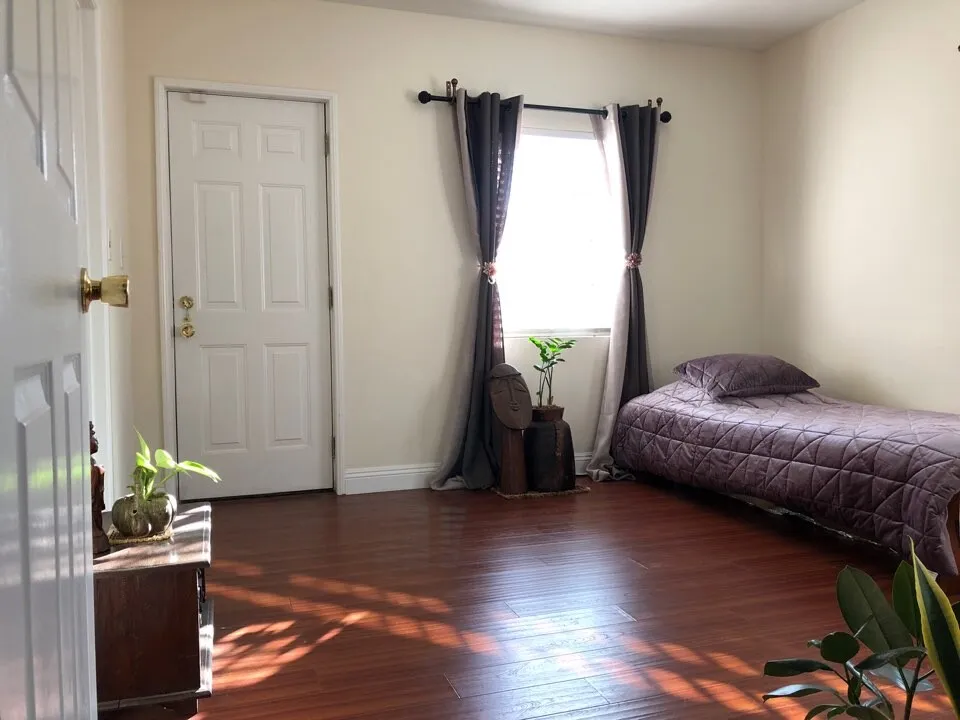 가데나 (Gardena) - Single Bedroom, 1 Bath Rental
					룸메이트
					Gardena's preview 0