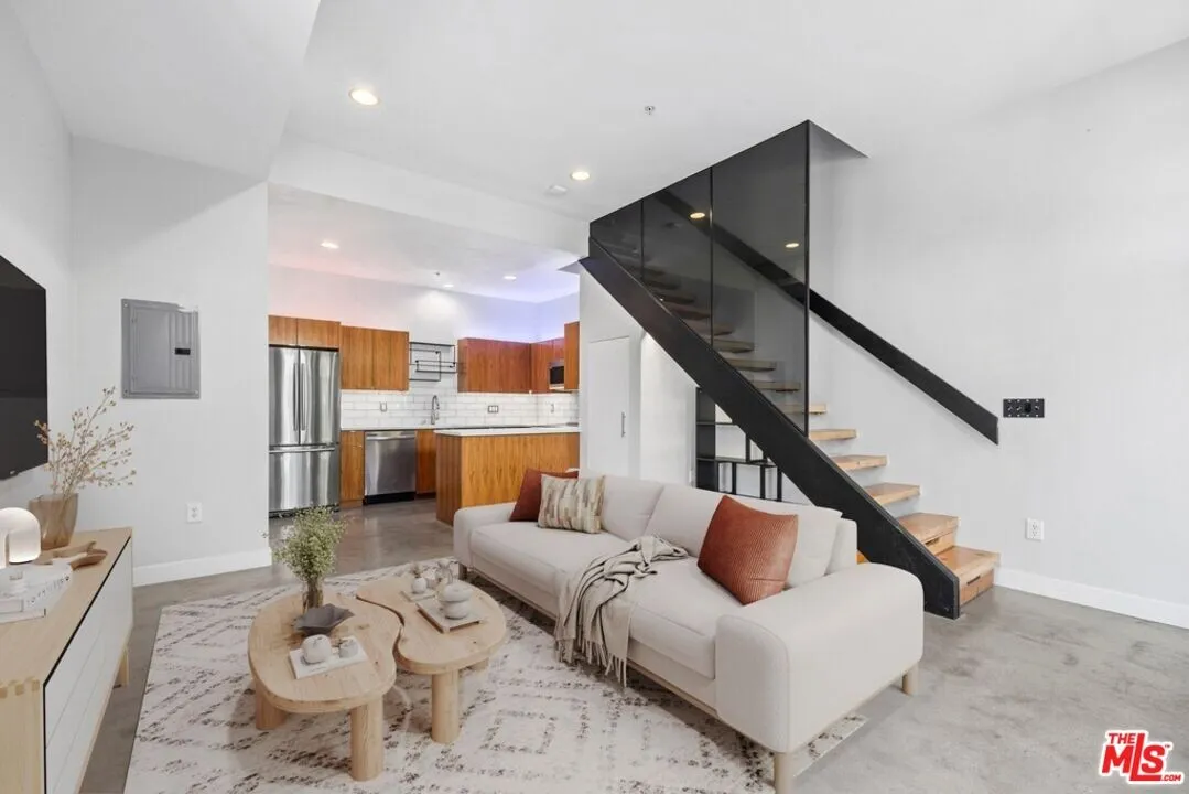 [추천매물-1065][행콕팍] 2베드 3베쓰 콘도
						콘도's preview 0