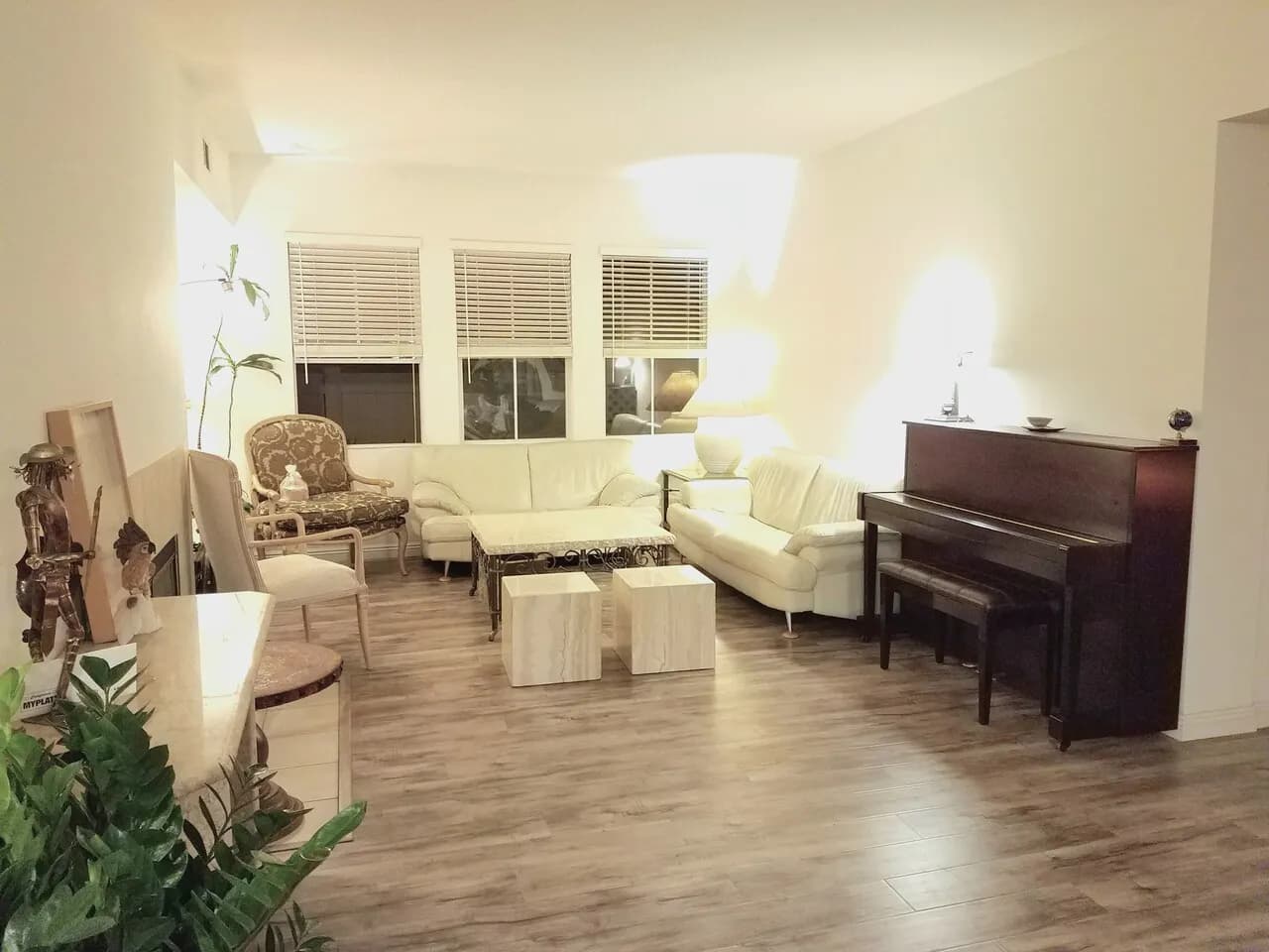 플러튼 Fullerton Amerige Heights 방 필요 하신분
					룸메이트
					Fullerton's preview 1