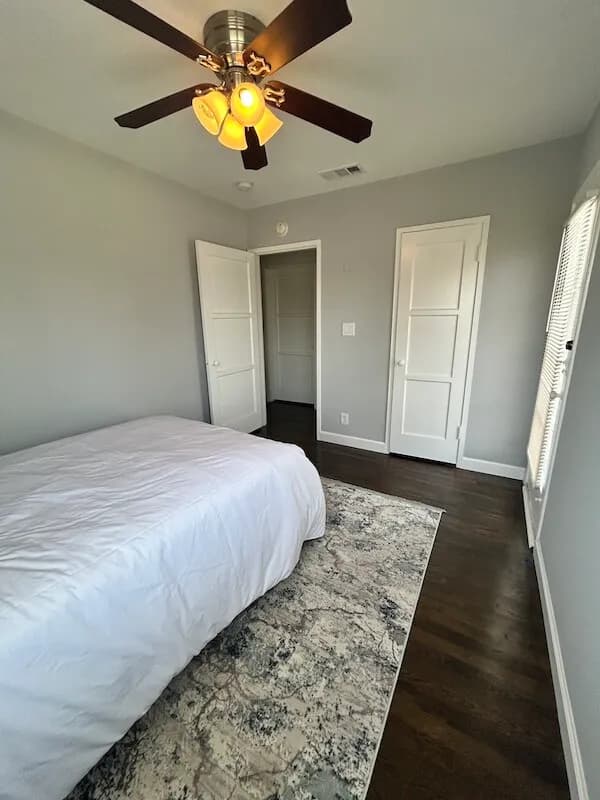 Private room in Culver City house
					룸메이트
					Culver City's preview 1