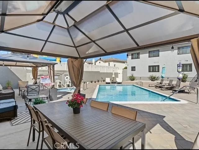 강력추천 1065 사우스 토렌스 2베드 콘도
						1,173 sf / 2베드 2베쓰 / 학군 좋은 사우스 토렌스! 
						콘도  Torrance CA's preview 0