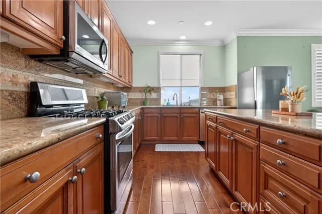 (플러튼) 3베드 타운하우스
						부동산쟁이 캐티 리 추천 (012026)
						타운하우스  Fullerton CA's preview 2