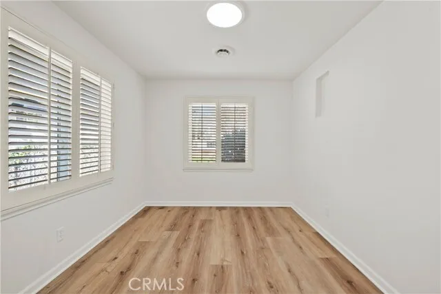 (라크라센타) 3베드 단독주택
						부동산쟁이 캐티 리 추천 (012126)
						주택  La Crescenta CA's preview 1