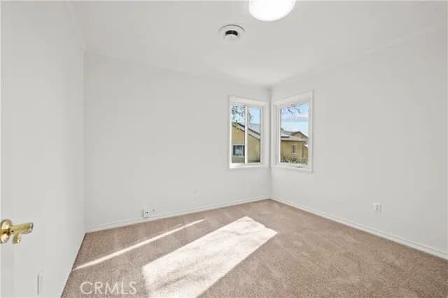 (라크라센타) 3베드 단독주택
						부동산쟁이 캐티 리 추천 (012126)
						주택  La Crescenta CA's preview 2