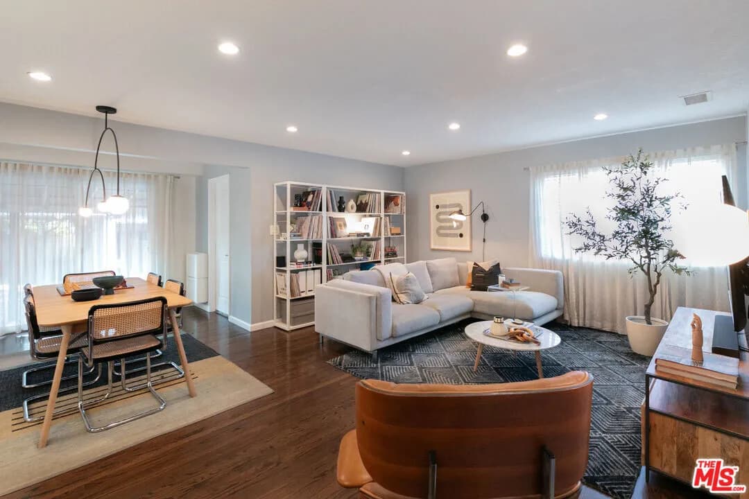 [1070] 한인타운 인근 3베드 2베쓰 주택
						주택's preview 2