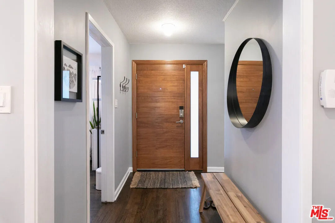 [1070] 한인타운 인근 3베드 2베쓰 주택
						주택's preview 3