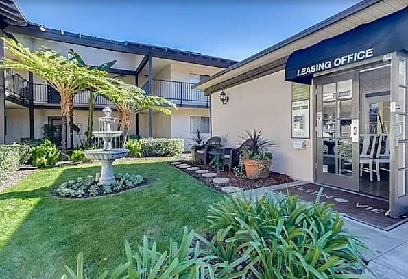 얼바인, 터스틴, 산타애나 1b 1b 마스터룸+private bath+ utility
					룸메이트
					Santa Ana's preview 1