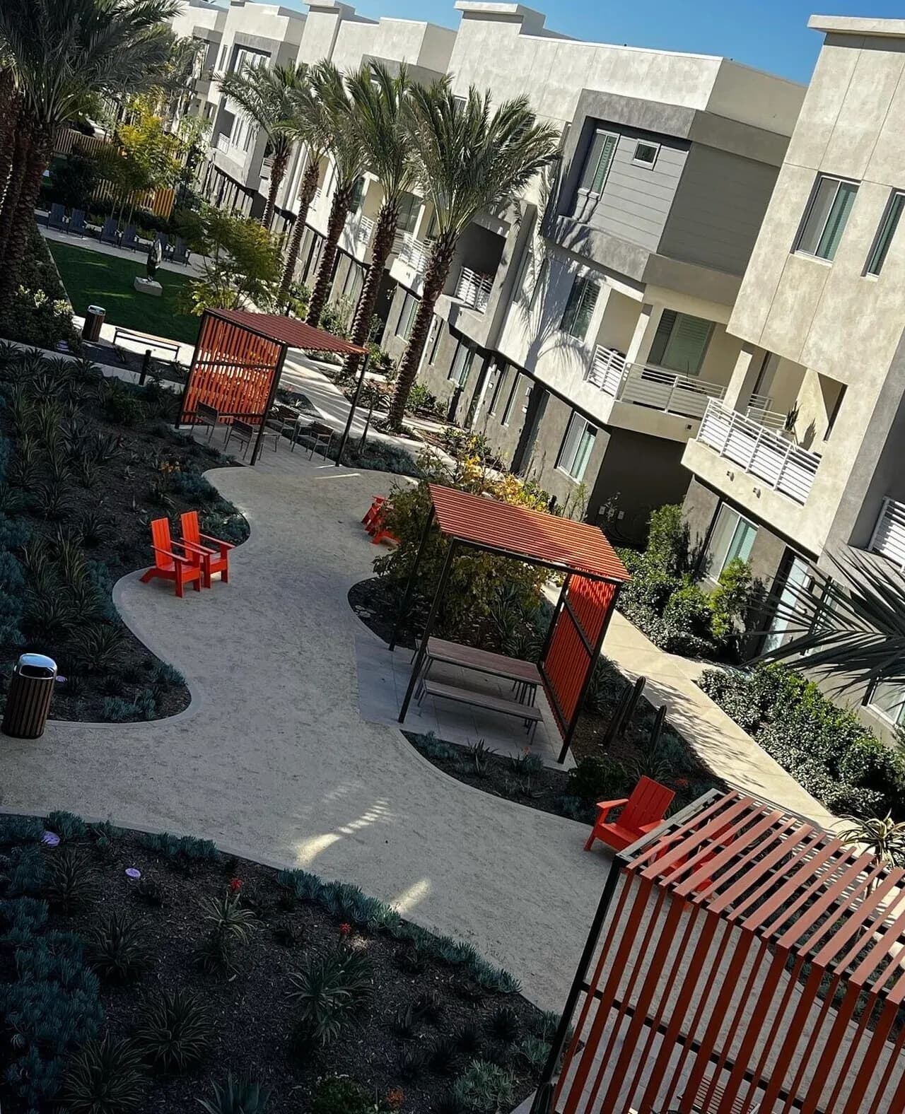 Anaheim 1BR Rent- $1300-5 Fwy & Katella-FemaleOnly
					룸메이트
					Anaheim's preview 0