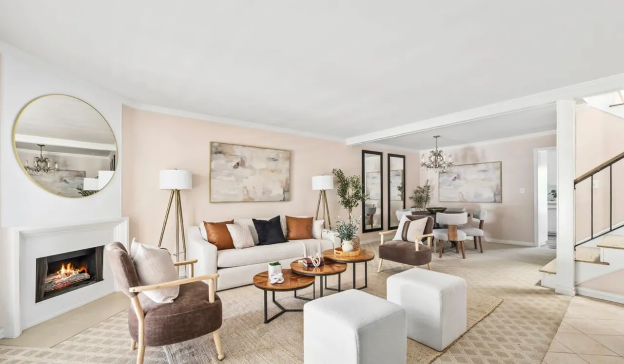 행콕팤 인기있는 타운하우스 콘도 2배드 3배쓰  1,357sf $980,000
						행콕팤 인기있는 타운하우스 콘도 2배드 3배쓰  1,357sf $980,000
						타운하우스  Los Angeles CA's preview 0