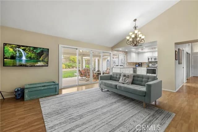 [1071] 발렌시아 3베드 2베쓰 주택
						주택's preview 2