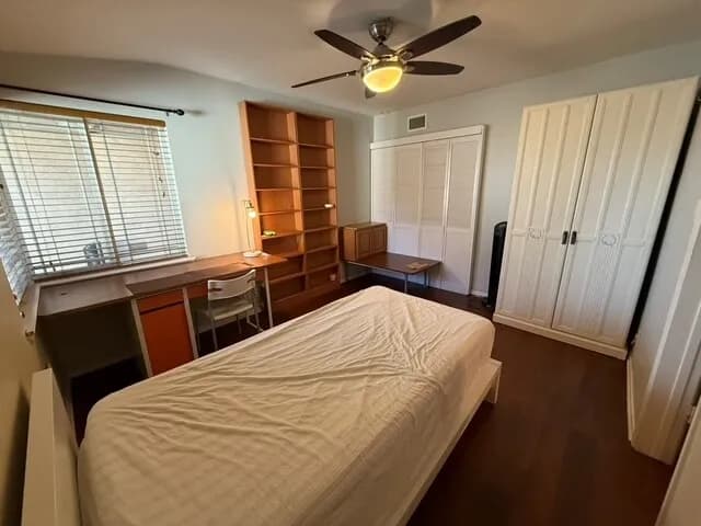 Buena Park 한국마켓들 근처 방 렌트 (남자분)
					룸메이트
					Buena Park / Fullerton 근처's preview 3