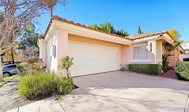 [1073] 발렌시아_스티븐슨 랜치 3베드룸 2 베쓰 단층 콘도
						콘도  Stevenson Ranch CA's preview 0