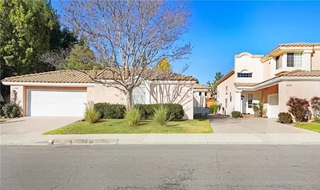 [1073] 발렌시아_스티븐슨 랜치 3베드룸 2 베쓰 단층 콘도
						콘도  Stevenson Ranch CA's preview 1