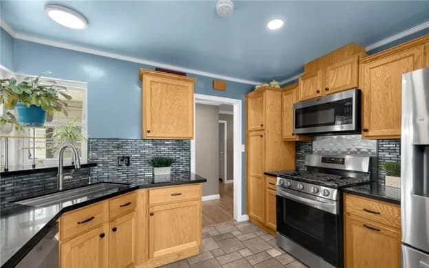 [1076] 플러튼 단층 4베드 2베쓰
						주택  Fullerton CA's preview 1