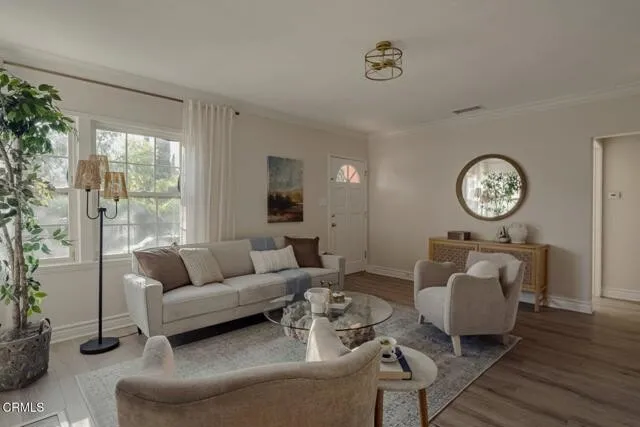 라크라센터 업그레이드 3베드 단층홈[추천0130]
						깔끔하게 업그레이드, 프라이빗 뒷마당, 랏 5,181sf 
						주택's preview 0