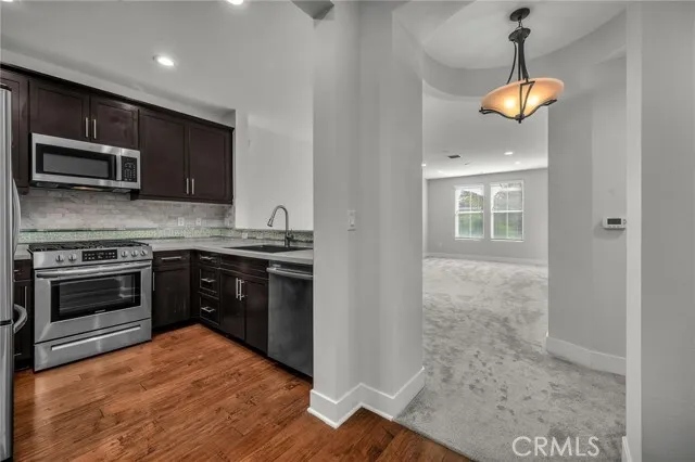 올드 토런스 콘도 – 공원 앞 리조트형 라이프스타일
						콘도  Torrance CA's preview 0